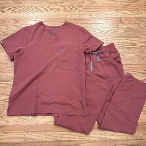 FIGS Technical Scrub Set Womens Mauve Catarina Top (Large) & Kade Pants (Medium)